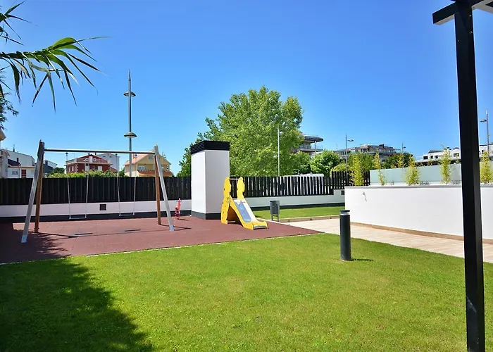 Galihost - Impresionante Apartamento Con Piscina En Sanxenxo