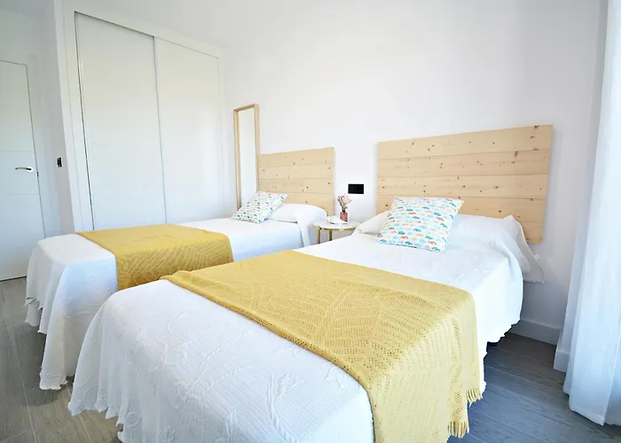 Galihost - Impresionante Apartamento Con Piscina En Sanxenxo